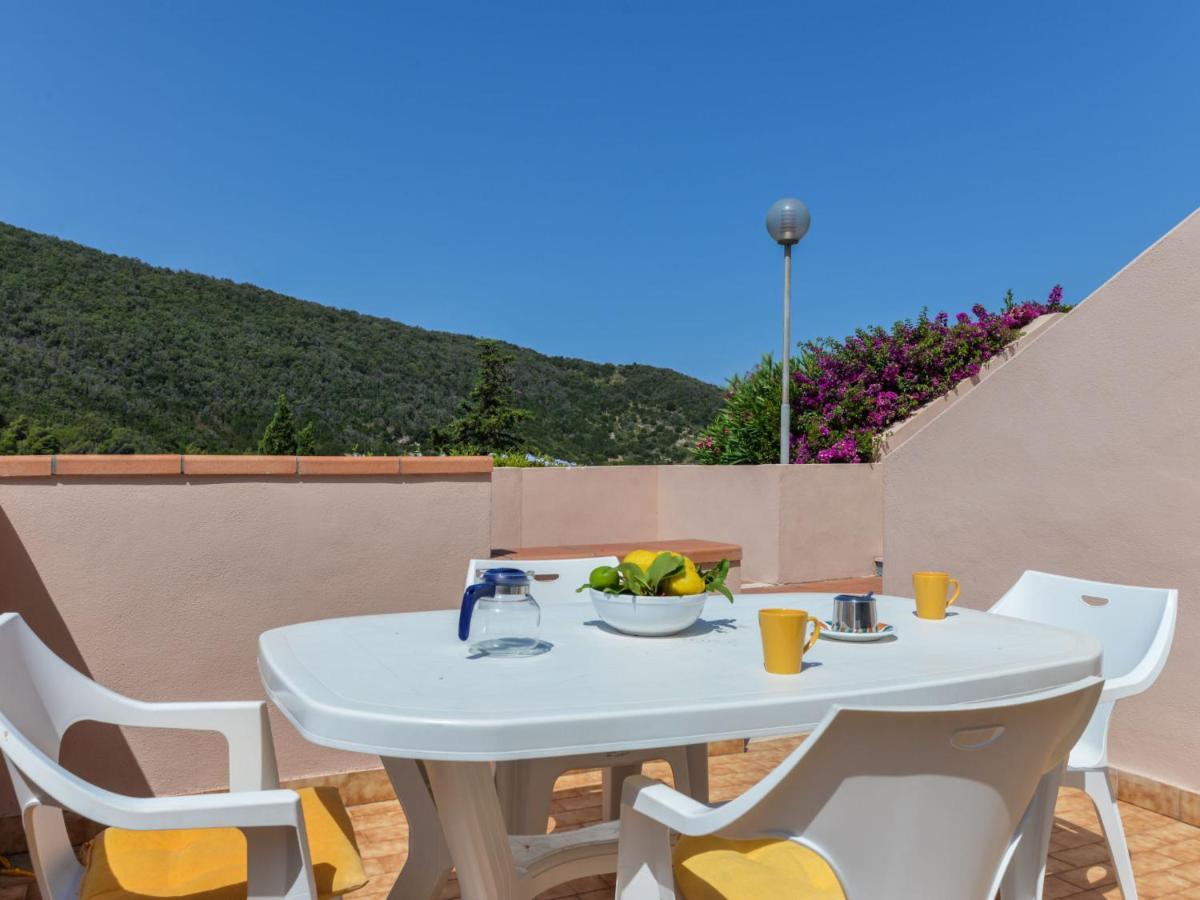 Apartment Cala Rossa-1 By Interhome Nisporto Exterior photo