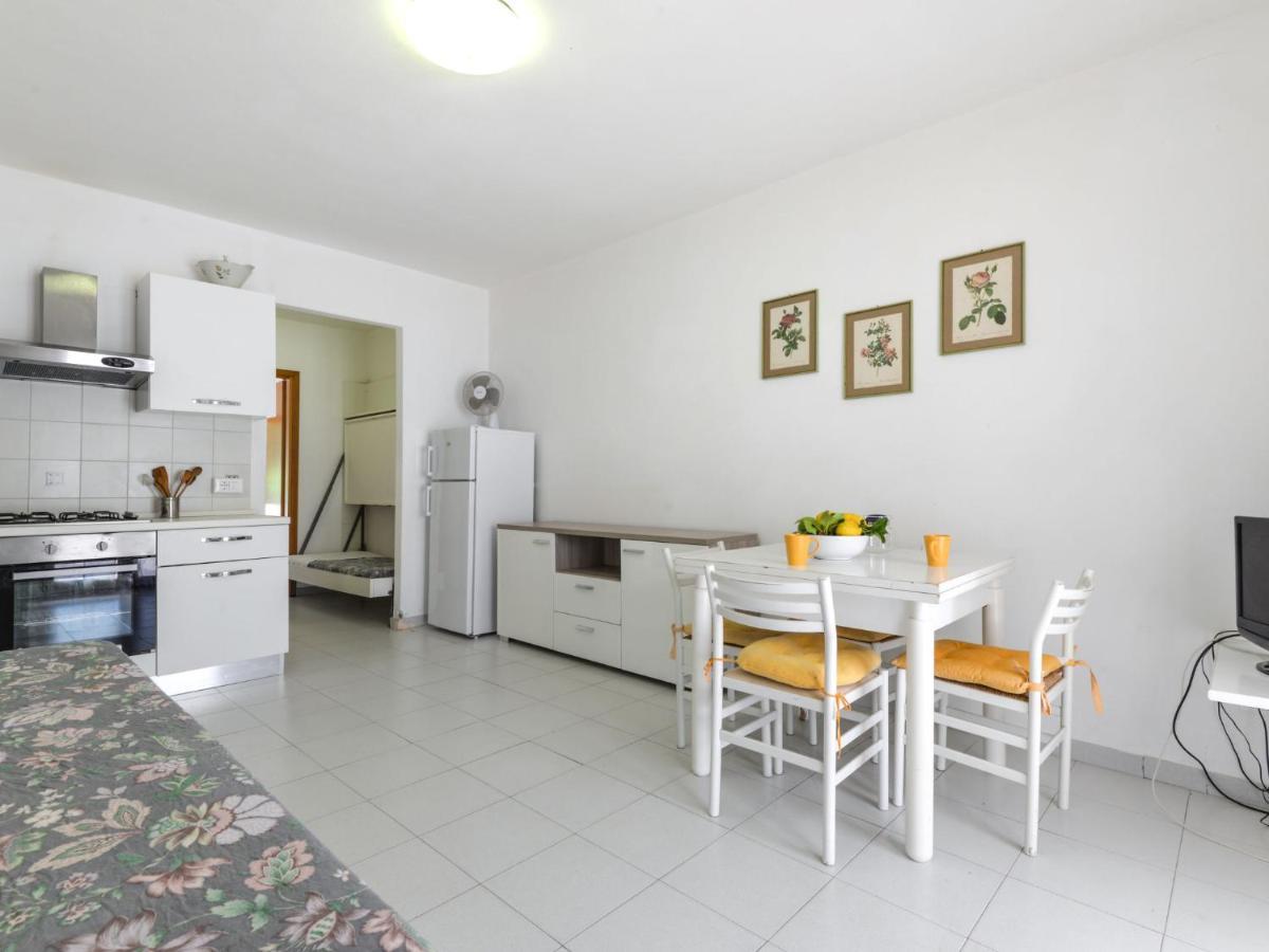 Apartment Cala Rossa-1 By Interhome Nisporto Exterior photo